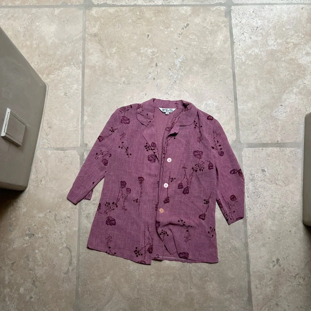 Pink blouse - Picture 2 of 4